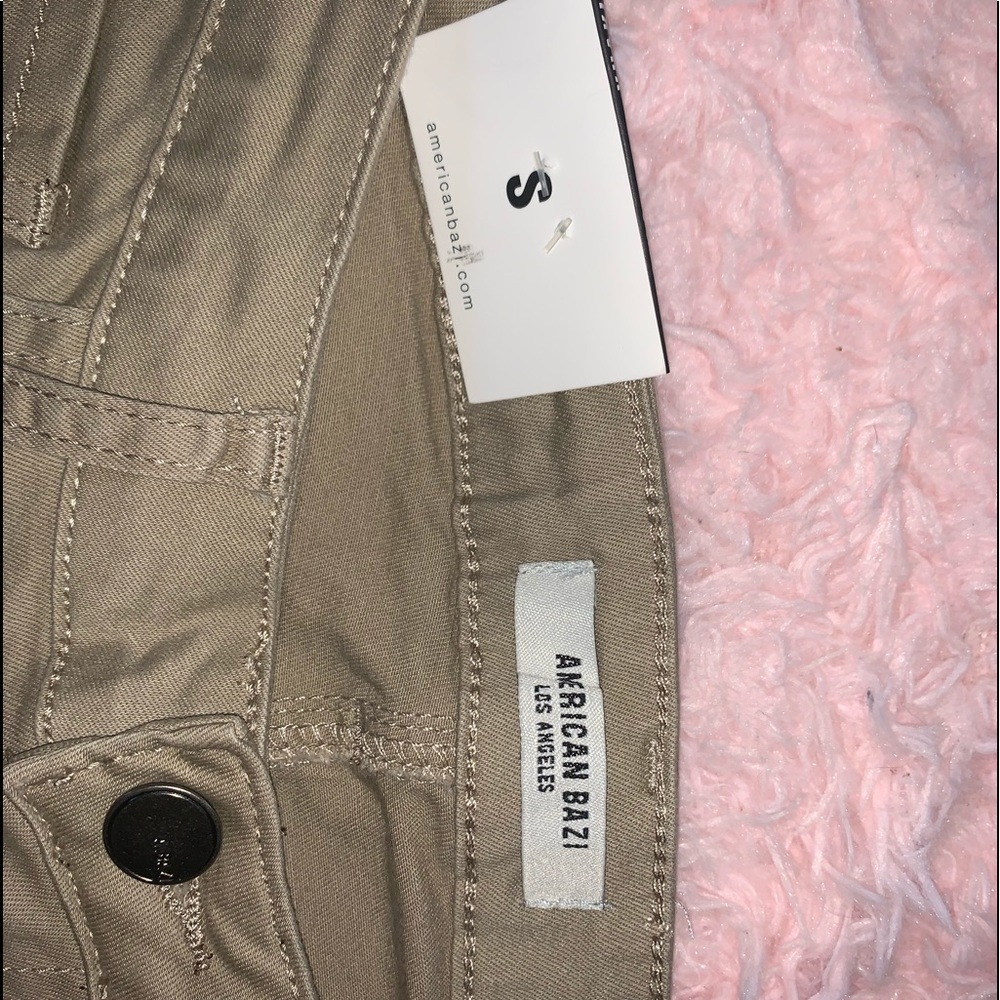 Fashion Nova Khaki Cargo Shorts - Picture 6 of 7